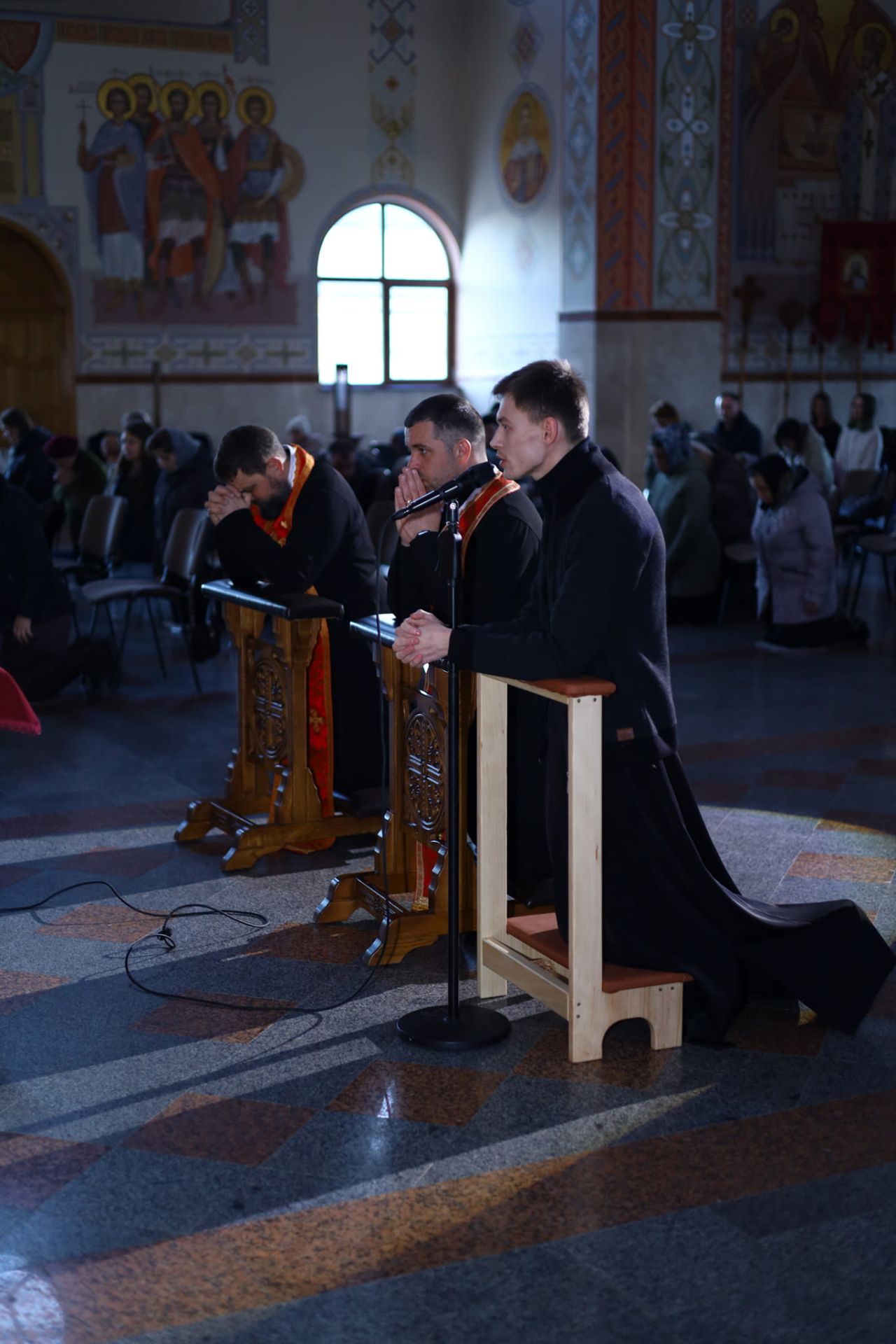Адорація!