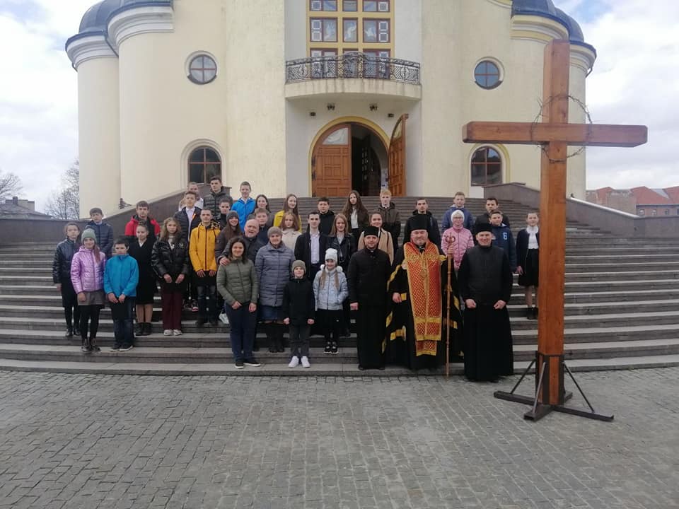 Хресна Дорога за участю молоді міста