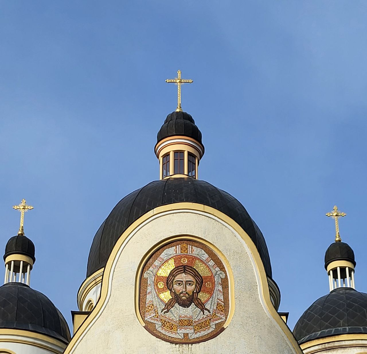 Ремонт фасаду собору!