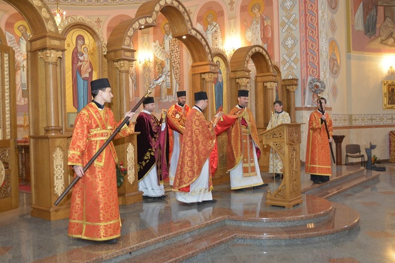 Виставлення Плащаниці та Єрусалимська Утреня