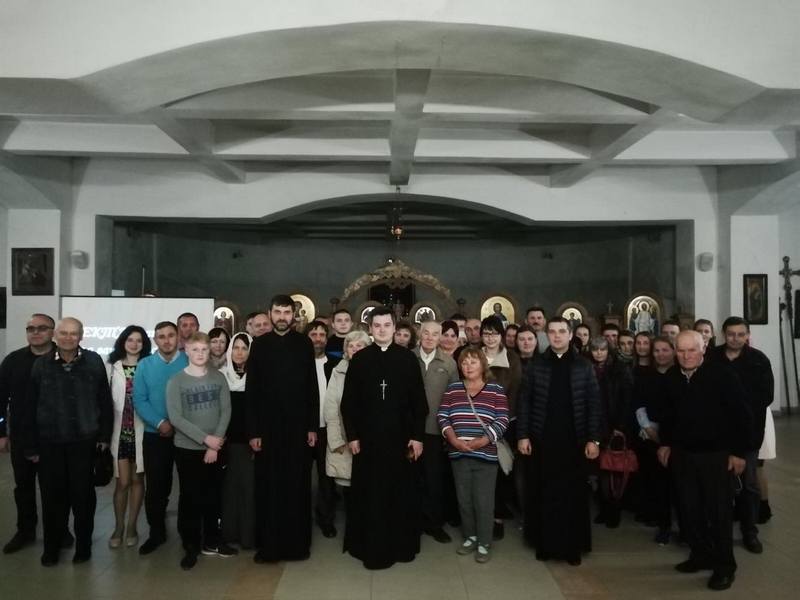 Коломиянам розповіли про небезпеку релігійних сект