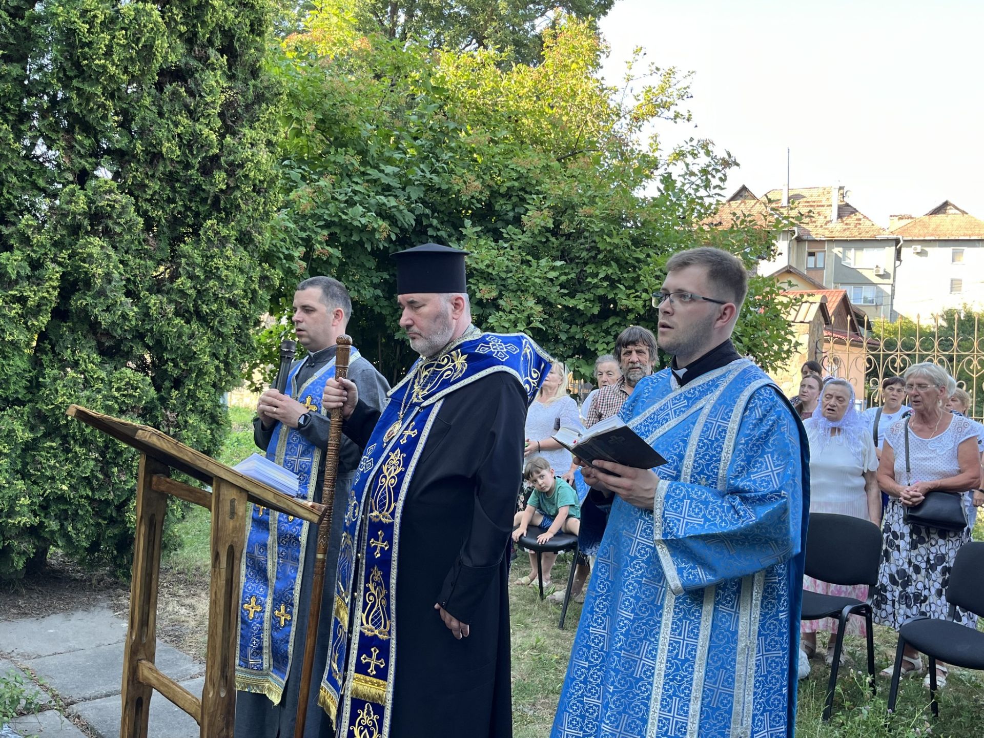 Молебень до Богородиці!