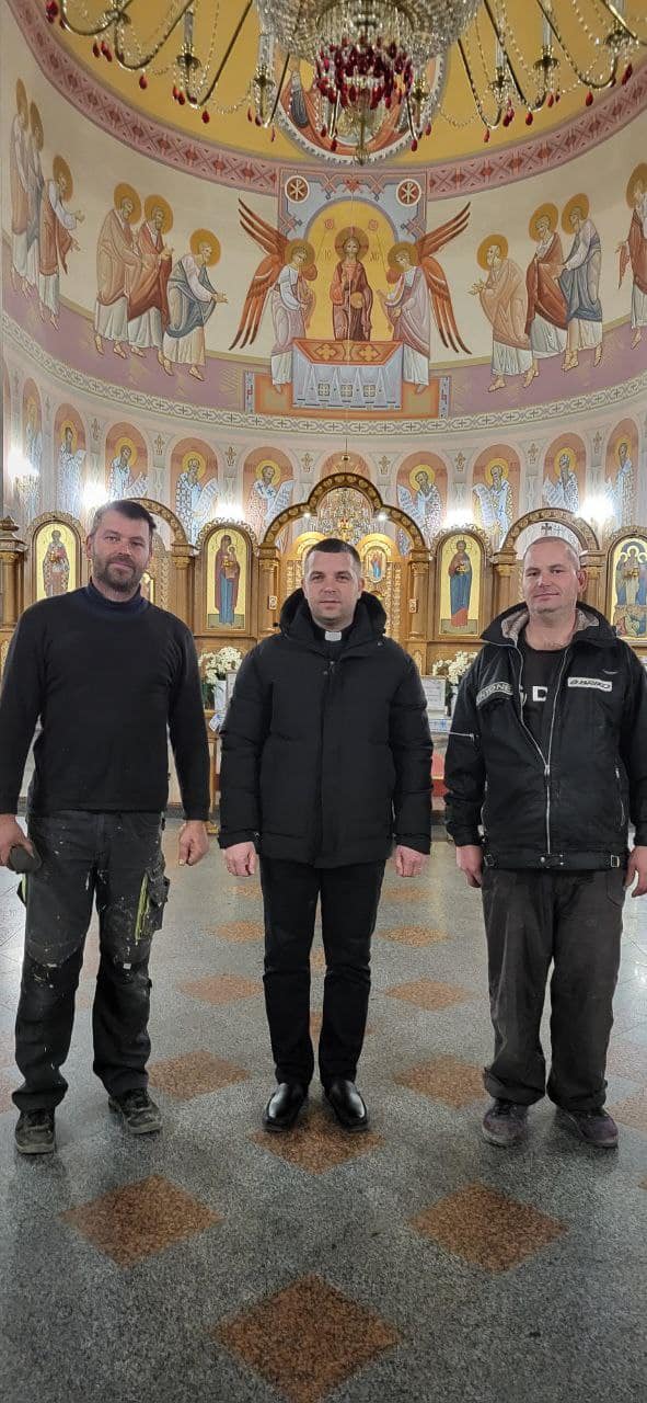 Заміна вікон у куполі собору!