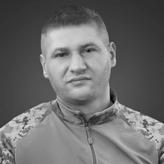Воїн "на щиті"!