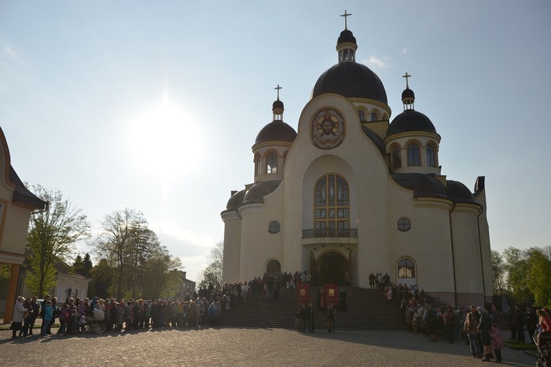 Зустріч Хреста Господнього 