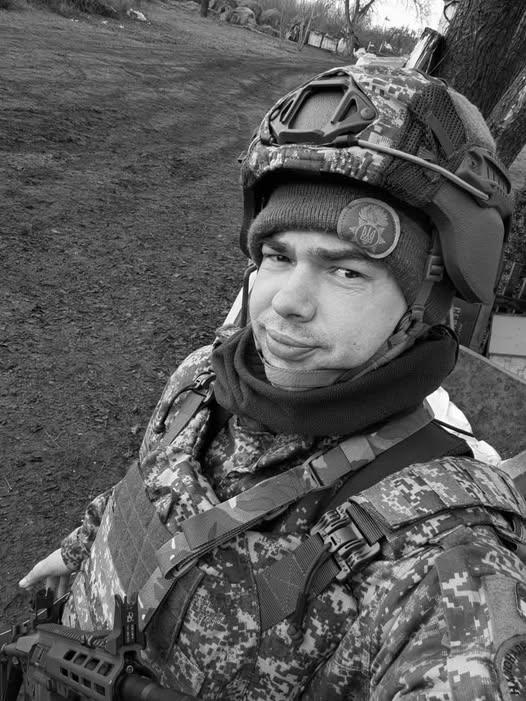 Воїн "на щиті"!
