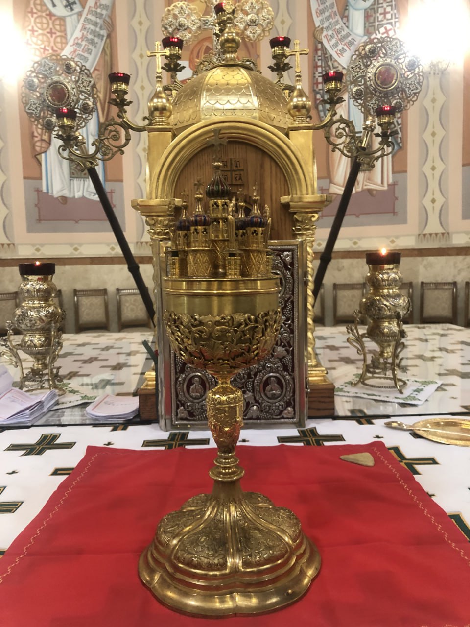 Свято Пресвятої Євхаристії!