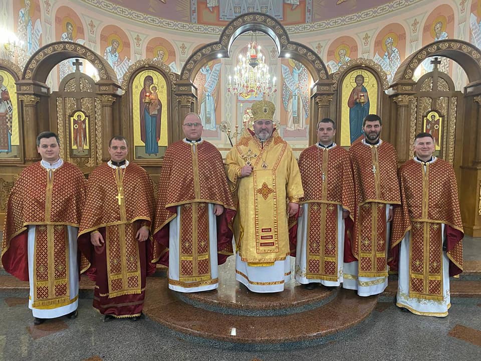 Подячна Свята Літургія