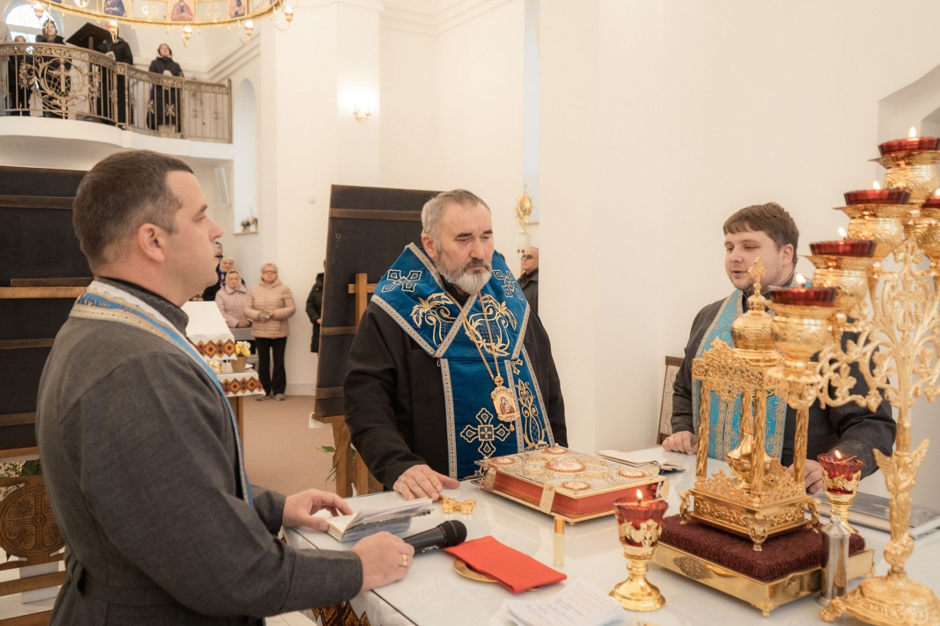 Молебень до Пресвятої Богородиці!