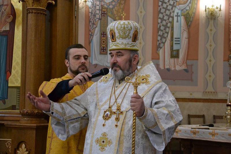 “Країна Голокосту і Бабиного Яру повинна молитися разом з митарем за навернення ворога, котрий у нас стріляє”, — владика Василь Івасюк