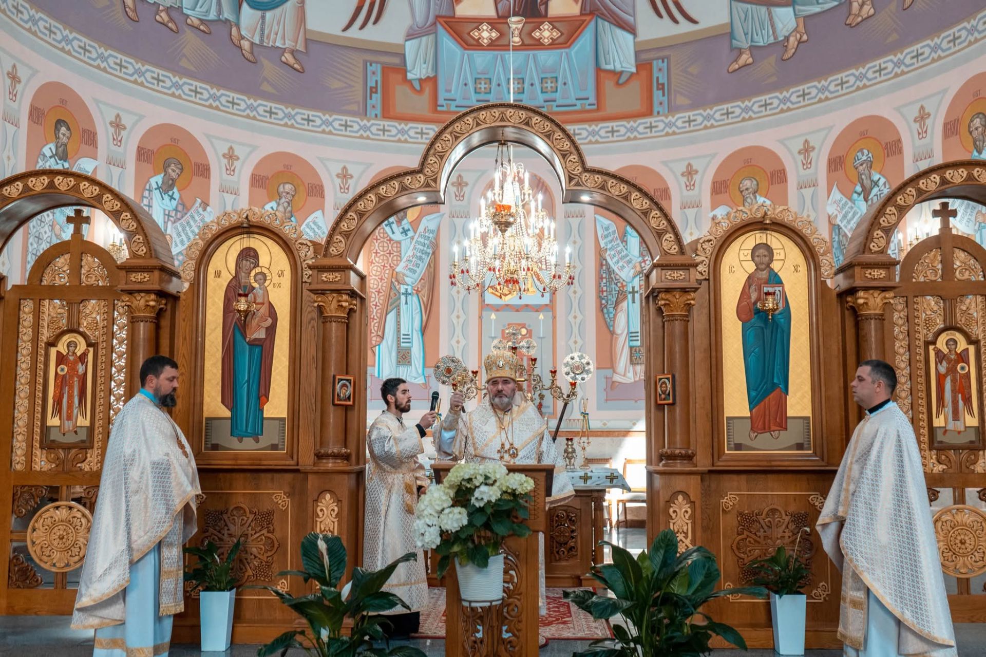 Архієрейська Божественна Літургія!