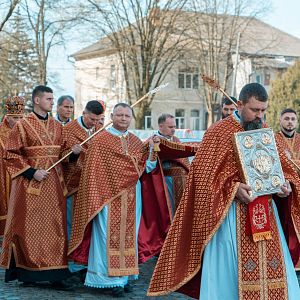 Виставлення Плащаниці!
