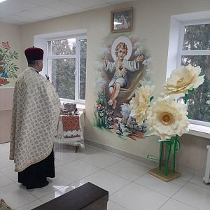 Щоб малюки одужували швидше: У Городенківській ЦРЛ освятили ікону Дитятка Ісуса