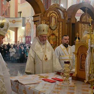 Митрополит Володимир привітав владику Василія з іменинами
