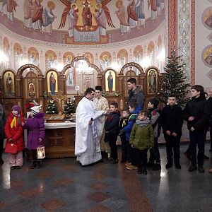 До Катедрального собору Преображення Христового прибув Вифлиємський вогонь миру