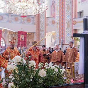 Вечірня з виставленням Плащаниці!