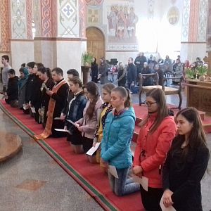 Діти Світла провадили Хресну дорогу