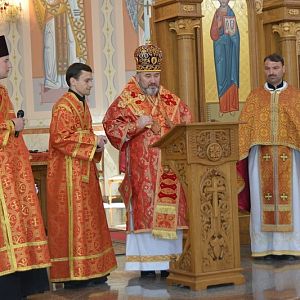 Владика Василій здійснив Чин умивання ніг в Катедральному Соборі