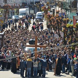 У Коломиї відбулась Хресна хода для молоді