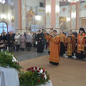 “Облишмо сьогодні всі турботи, проблеми і образи, бо Христос воскрес!”,- владика Василій (Івасюк)