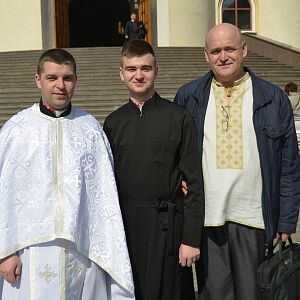 “Облишмо сьогодні всі турботи, проблеми і образи, бо Христос воскрес!”,- владика Василій (Івасюк)