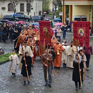 Вечірня із виставленням Плащаниці