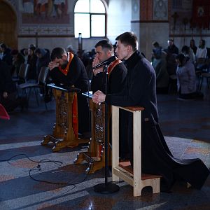 Адорація!