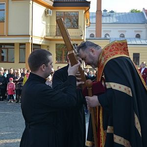 Зустріч Хреста Господнього 