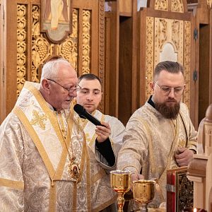 Свята Літургія у День Іменин владики Василія!