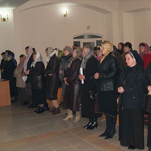 Освячення іконостасу нижнього храму