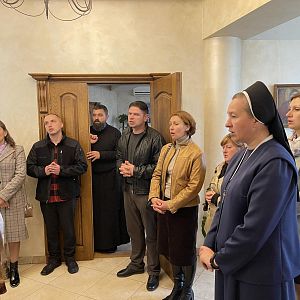 Мільйони дітей моляться разом!
