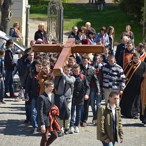У Коломиї відбулась Хресна хода для молоді