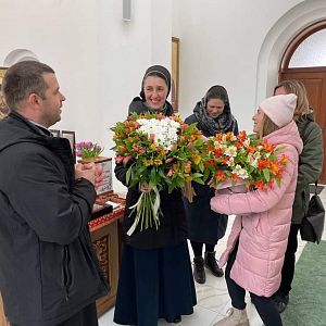 Вітаємо с. Анну!