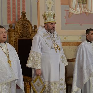 “Облишмо сьогодні всі турботи, проблеми і образи, бо Христос воскрес!”,- владика Василій (Івасюк)