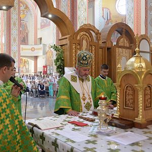 “Святий Дух – це світло, яке допомагає знайти правду житті”, – владика Василь (Івасюк) в свято П’ятидесятниці