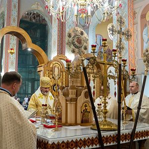 Святкова Літургія!