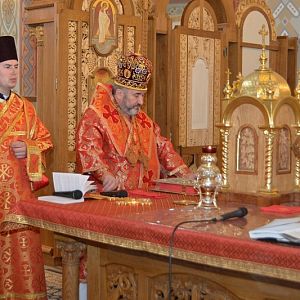 Владика Василій здійснив Чин умивання ніг в Катедральному Соборі