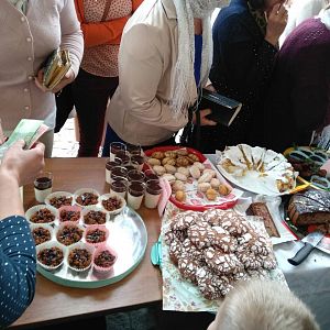 Благодійний ярмарок домашньої випічки