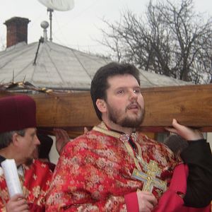 2004 Хресна дорога