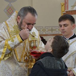 У Неділю Всепрощення кир Василій (Івасюк) очолив Літургію в Катедральному соборі м.Коломия