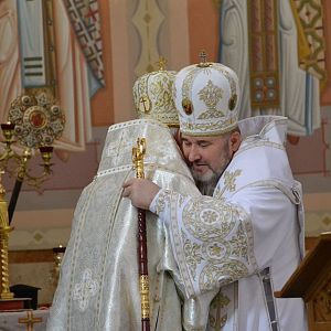 Митрополит Володимир привітав владику Василія з іменинами