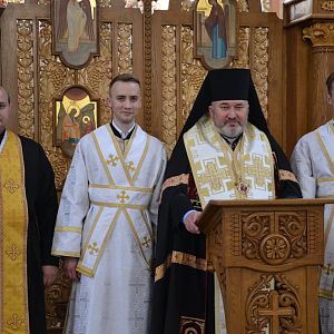 Піддияконські свячення