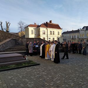 Спомин про владику Миколая Сімкайла