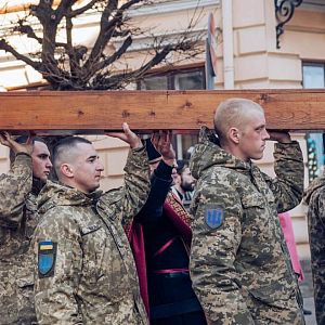 Хресна дорога по місту!