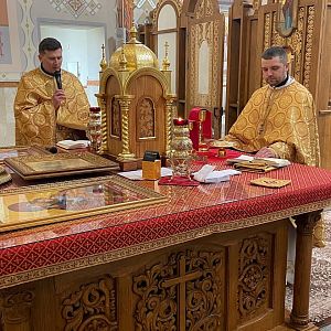Поклоніння святим іконам у неділю Православ"я