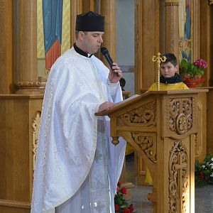 “Облишмо сьогодні всі турботи, проблеми і образи, бо Христос воскрес!”,- владика Василій (Івасюк)