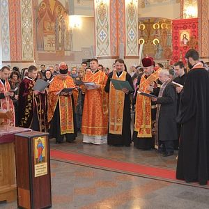 Зустріч Хреста Господнього 
