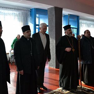 Радість Різдва владика Василь Івасюк розділив з потребуючими
