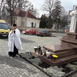 "Люди які творять єпоху"- у пам`ять за спочилим архиєреєм Миколаєм (Сімкайлом) у день його 65-ти річчя