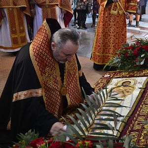 Виніс Плащаниці у головному храмі єпархії